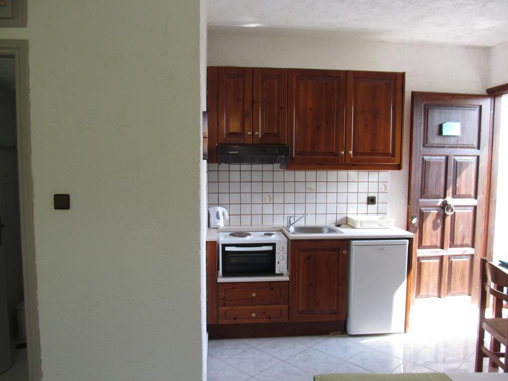 Valentina Apartments Kato Gouves Exteriör bild
